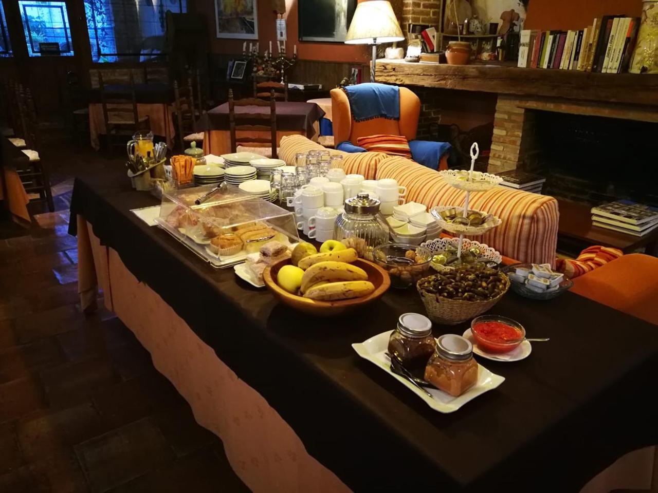 La Casona Del Abuelo Parra Hotel Villanueva De Los Infantes Luaran gambar