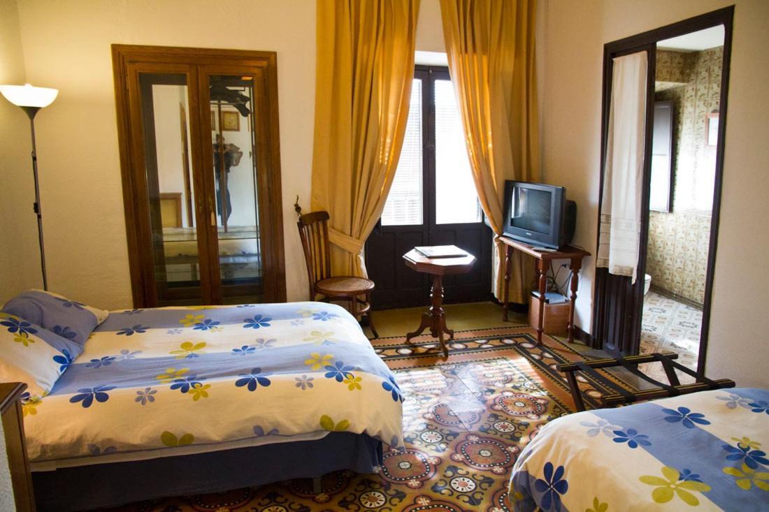 La Casona Del Abuelo Parra Hotel Villanueva De Los Infantes Luaran gambar